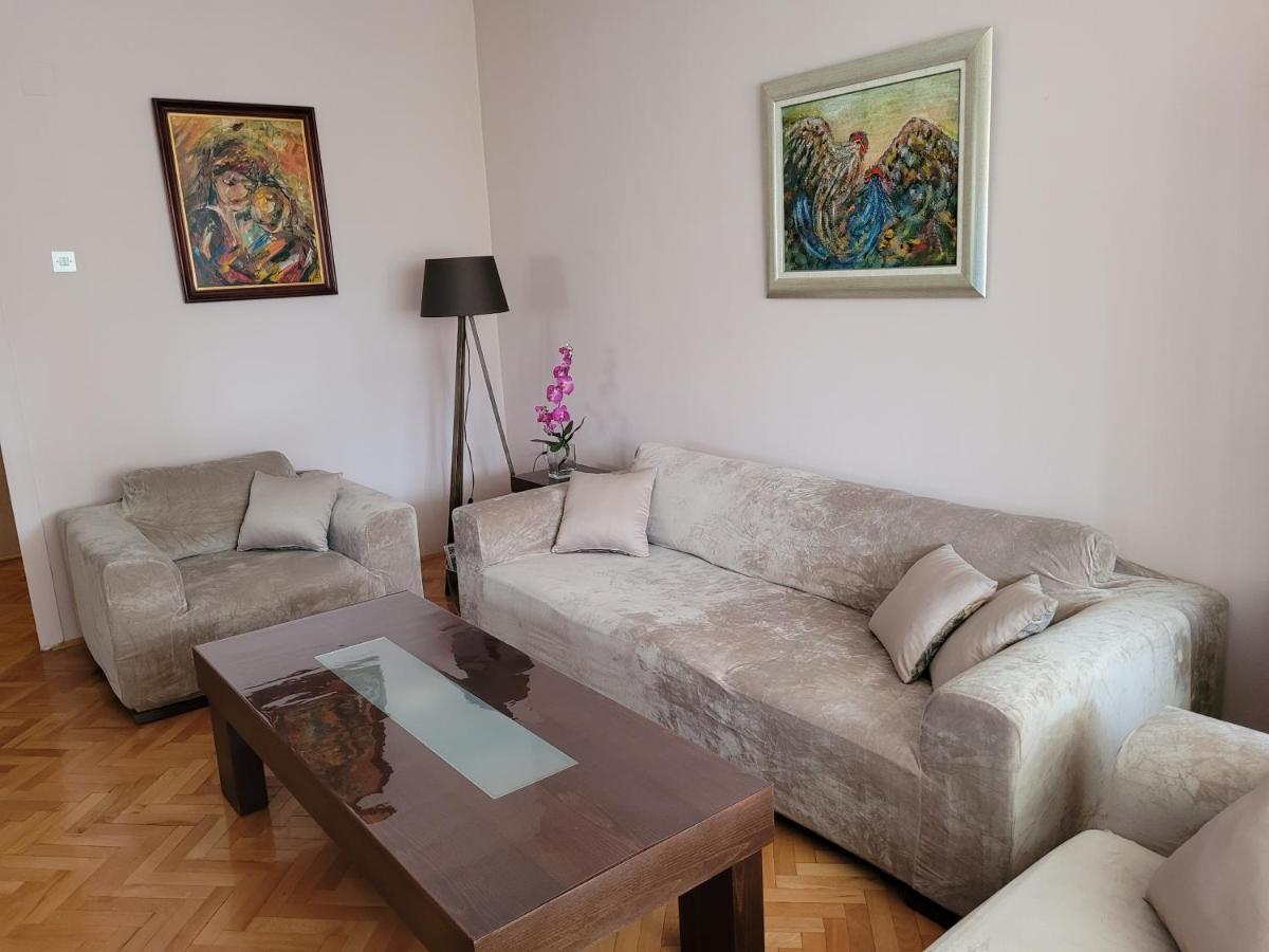 Soleil Central Apartments Skopje Bagian luar foto
